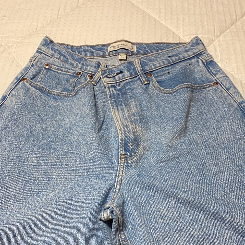 Abercrombie & Fitch Womens Sky Blue Relaxed Jeans